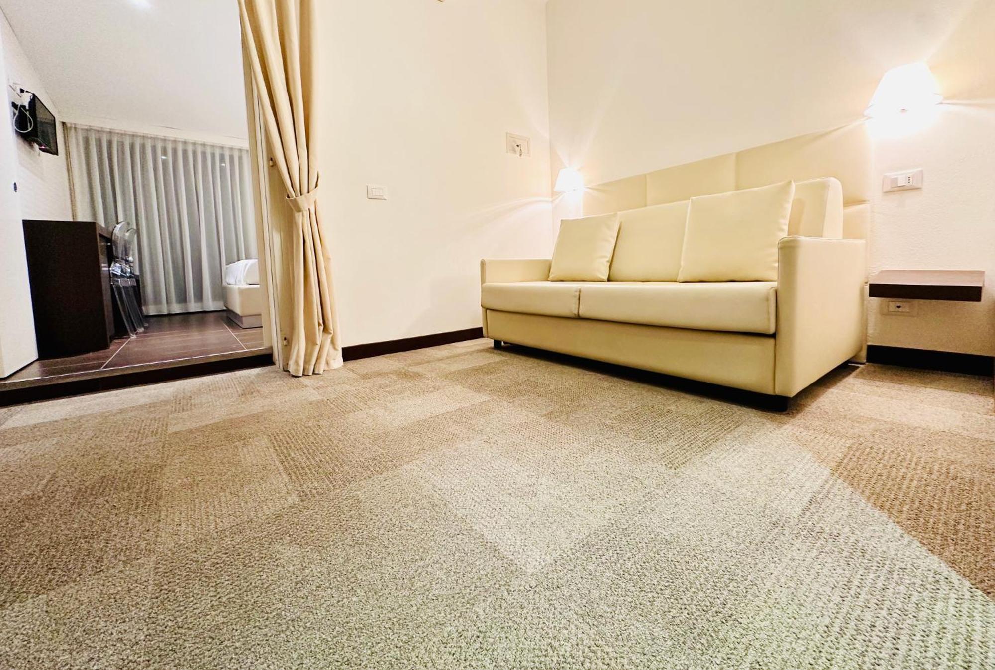 Hotel Miramare - Spa & Suites - Free Breakfast & Brunch Until 13-00 Cervia Rum bild